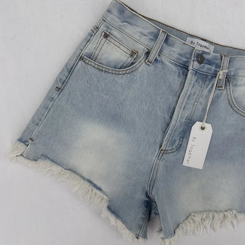 By Together‎ Light Wash Button Fly Denim Jean Shorts Size Medium Cut Off NWT